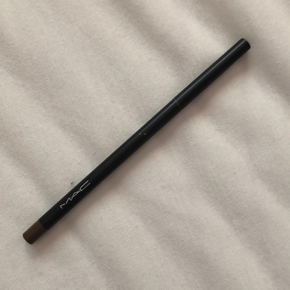 MAC eyebrow pencil